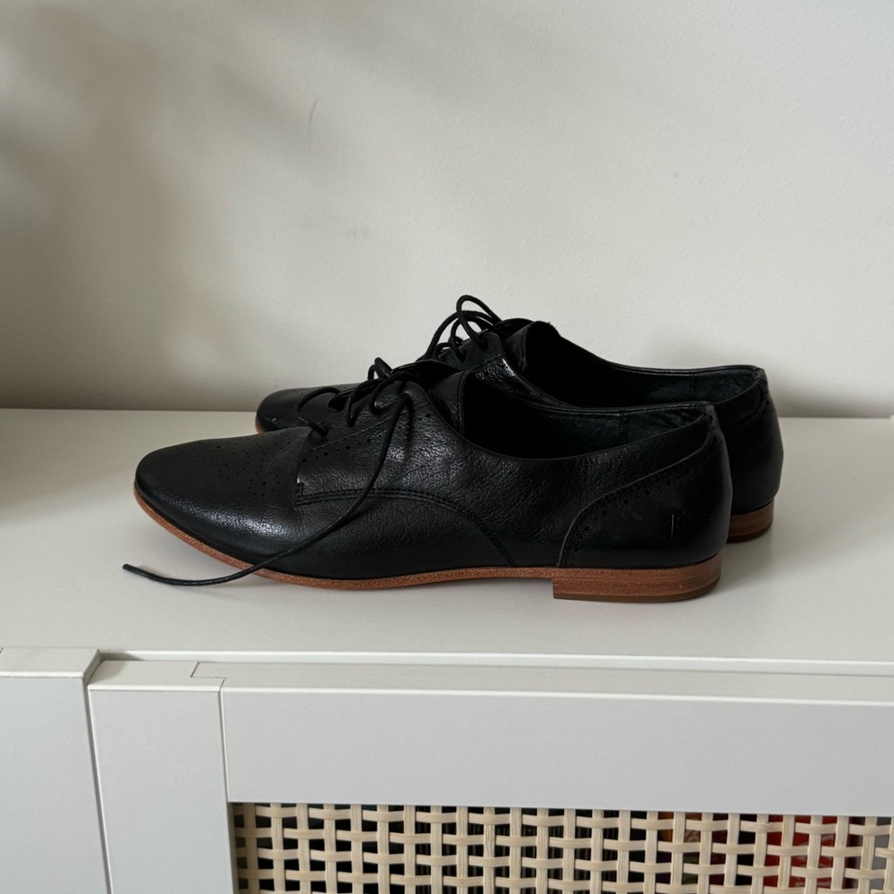 FRYE Oxfords NWOT